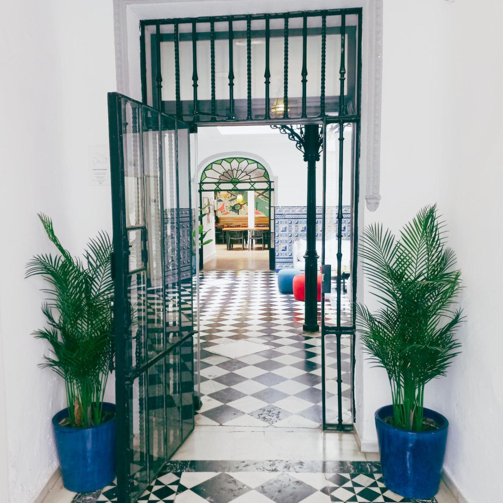 La Central Sevilla المظهر الخارجي الصورة